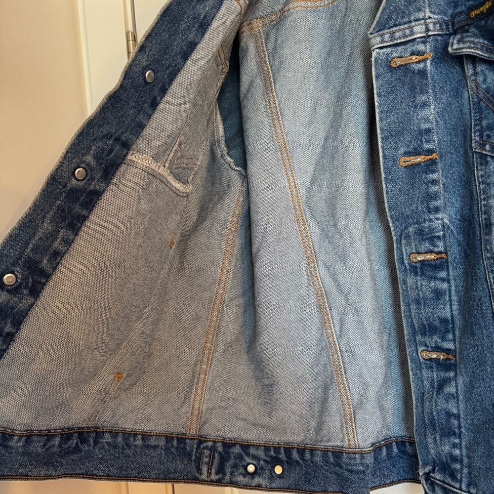 Wrangler Authentic 100% Cotton - Western Blue Denim Jacket Size M Oversized fit - Picture 8 of 11